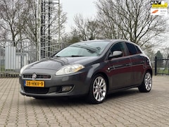 Fiat Bravo - 1.4 T-Jet Sport Plus | 10-01-2027 APK + Cruise control |