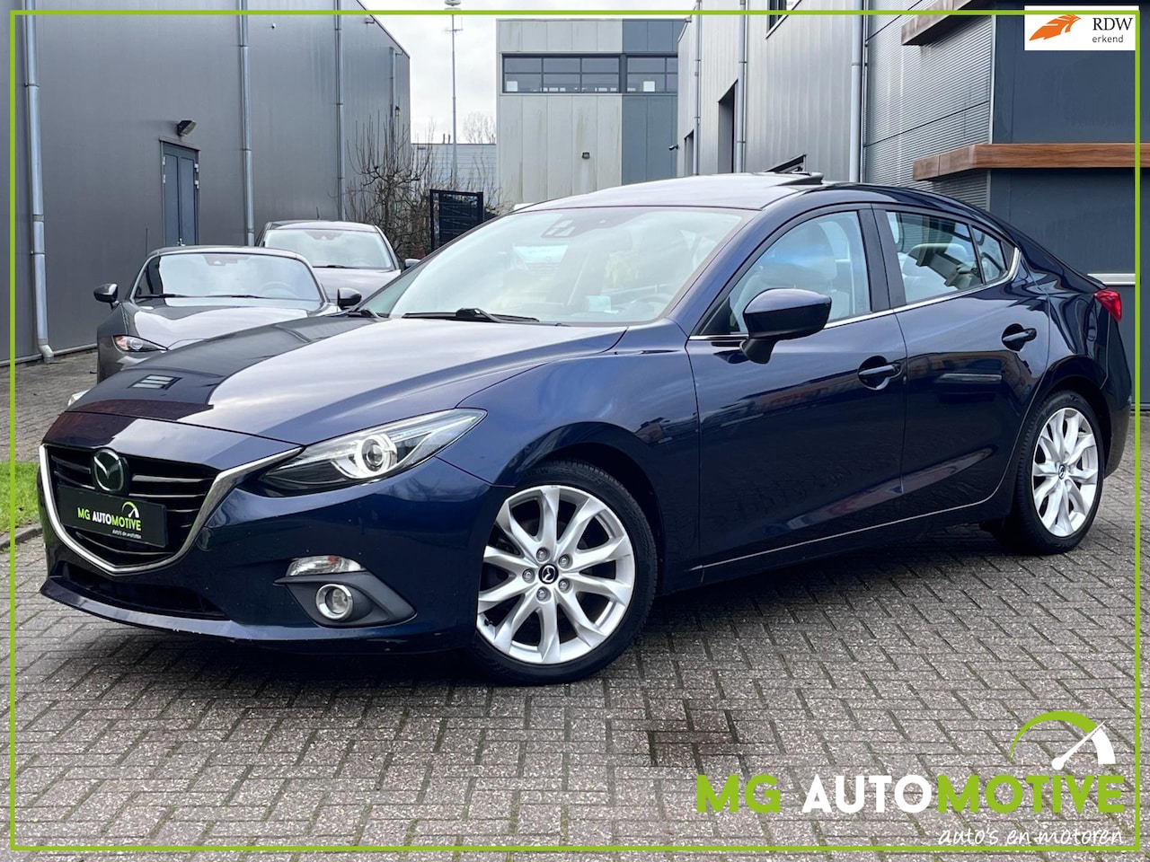 Mazda 3 - 2.5 SkyActiv automaat GT-M | HUD | Leder | Scuifdak | UNIEKE AUTO!!! - AutoWereld.nl