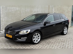Volvo V60 - 2.4 D6 AWD PHEV 215pk 2013 Zwart LEDER|NAP|2E EIG
