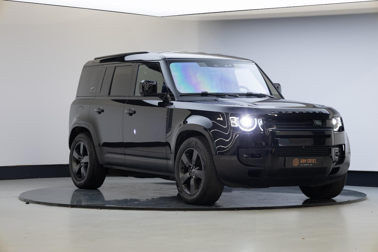 Land Rover Defender 110 - 2.0 P400e 110 SE 2.0 P400e 110 SE - AutoWereld.nl