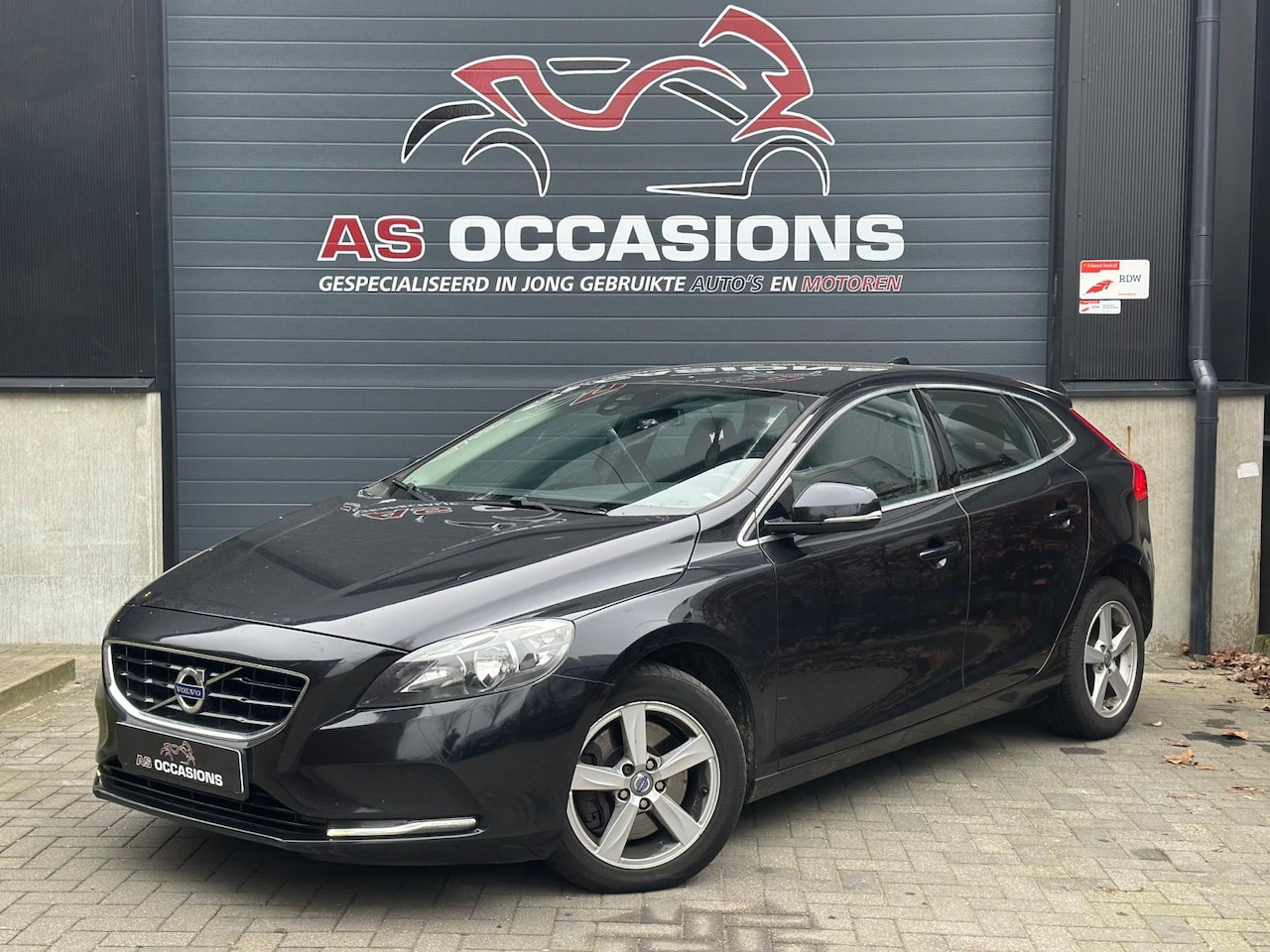 Volvo V40 - 2.0 D4 Summum Business - CAM - Keyless - Nwe clutch - AutoWereld.nl