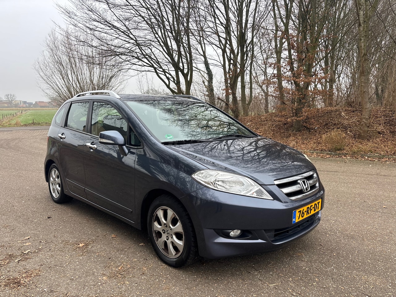 Honda FR-V - 2.0i Comfort | 6-pers. | APK 07-2026 - AutoWereld.nl