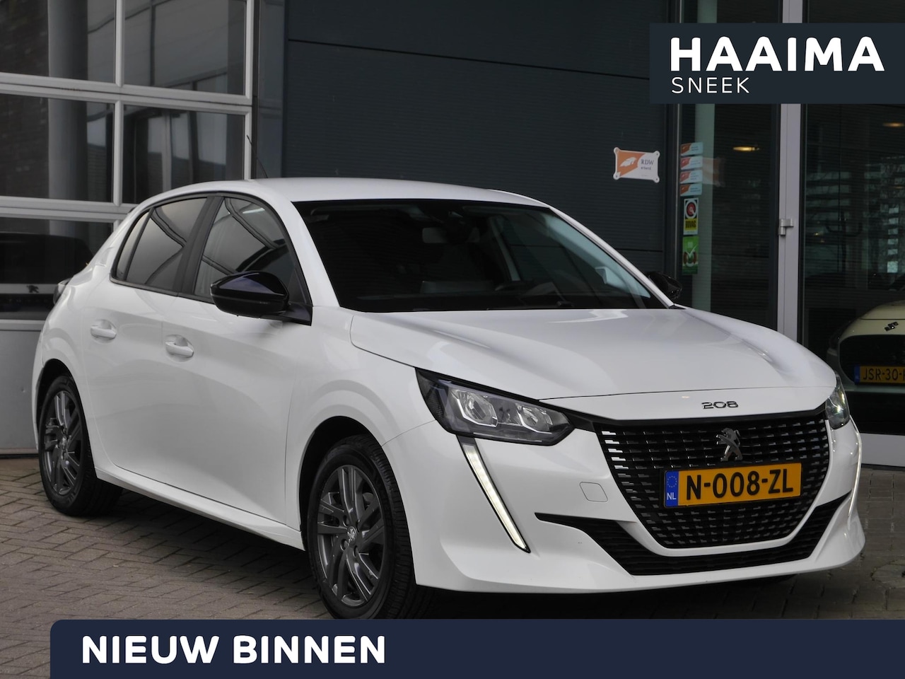 Peugeot 208 - 1.2 PureTech Active Pack | Lichtmetalen velgen | Parkeersensoren achter | Airconditioning - AutoWereld.nl