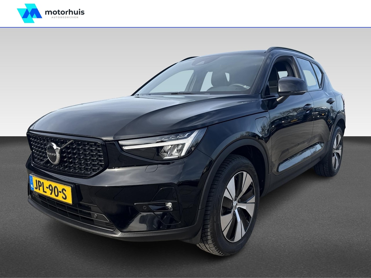 Volvo XC40 - T4 Plug-In Hybrid 211pk Automaat Plus Dark - AutoWereld.nl
