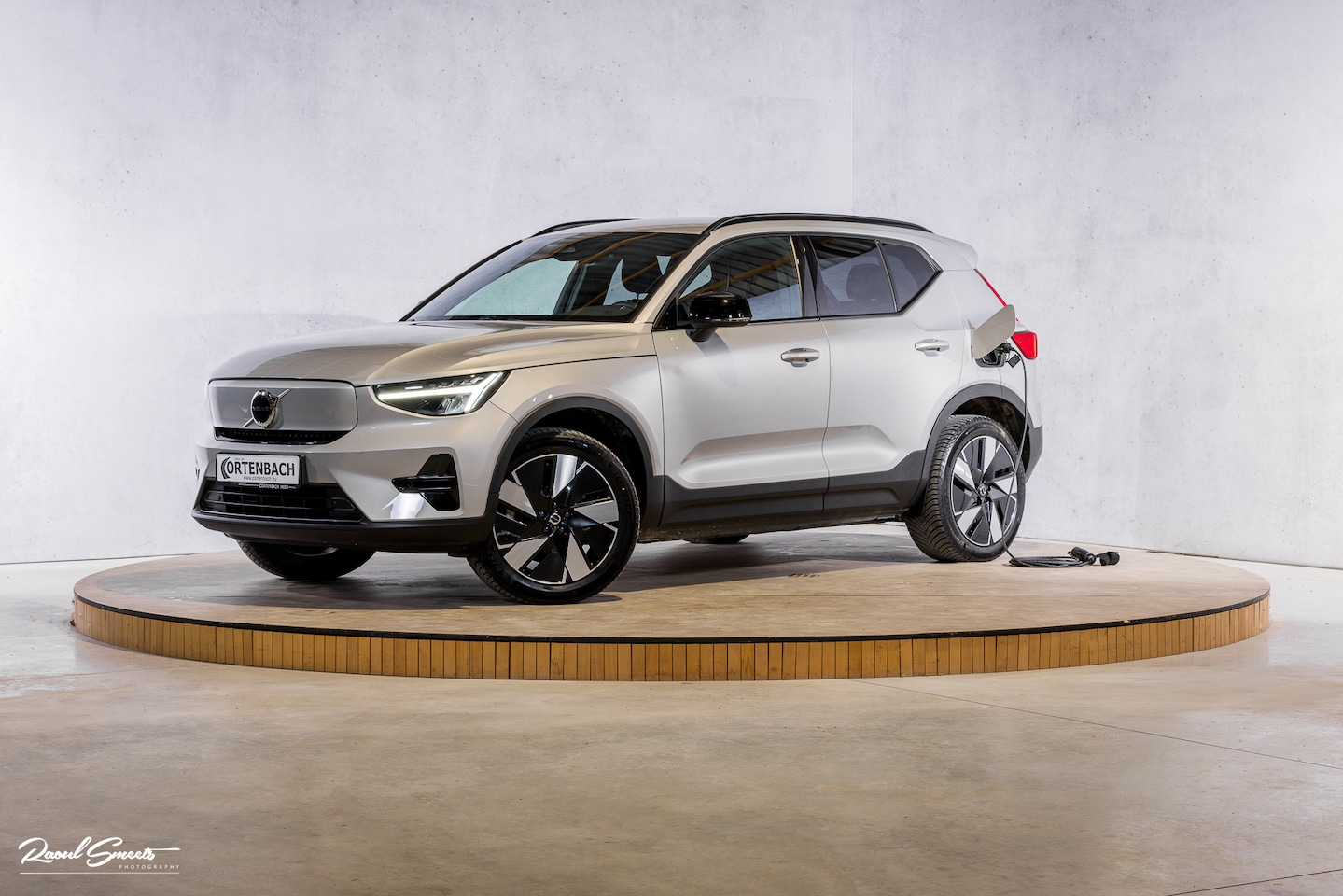 Volvo XC40 - Recharge Twin Plus 82 kWh | Zwenkbare trekhaak | Adaptieve cruise | Blis | Full LED | - AutoWereld.nl