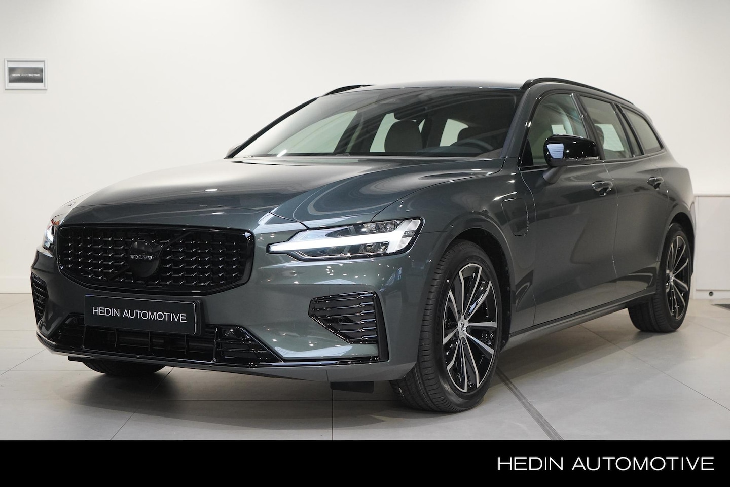 Volvo V60 - T8 Performance Edition Plus Dark AWD 455pk Plug In Hybride Polestar Engineered | Harman/Ka - AutoWereld.nl