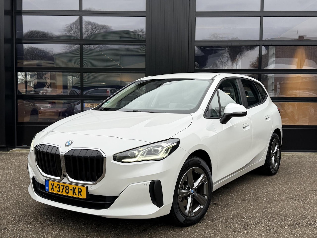 BMW 2-serie Active Tourer - 218i Luxury Line Headup Camera - AutoWereld.nl