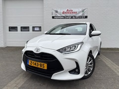 Toyota Yaris - 1.5 VVT-i Dynamic|Keyless|Stoelverwarming|Stuur verwarming