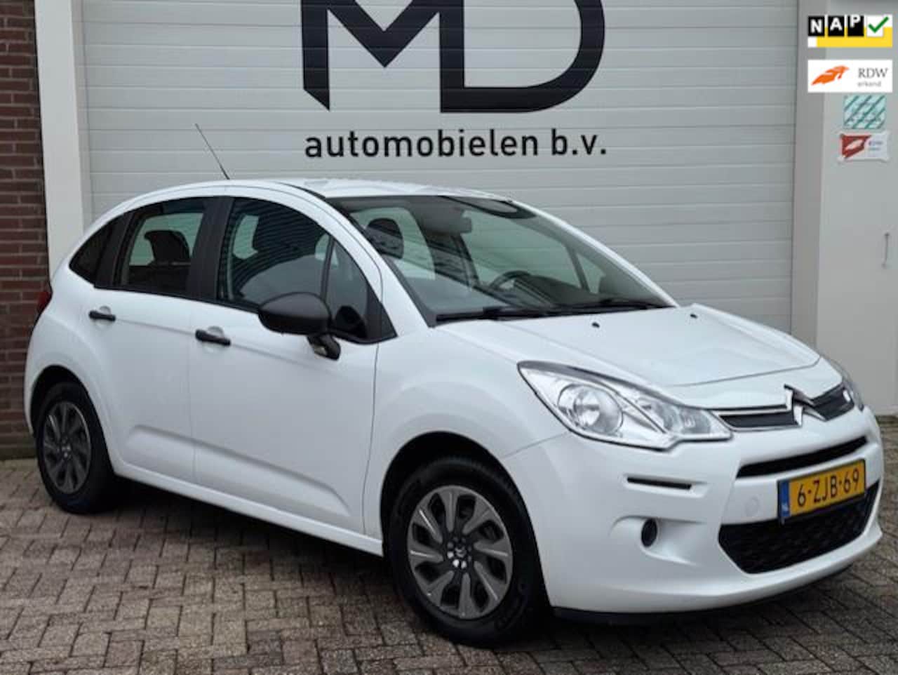 Citroën C3 - 1.0 PureTech Attraction - Trekhaak - Airco - NAP - AutoWereld.nl