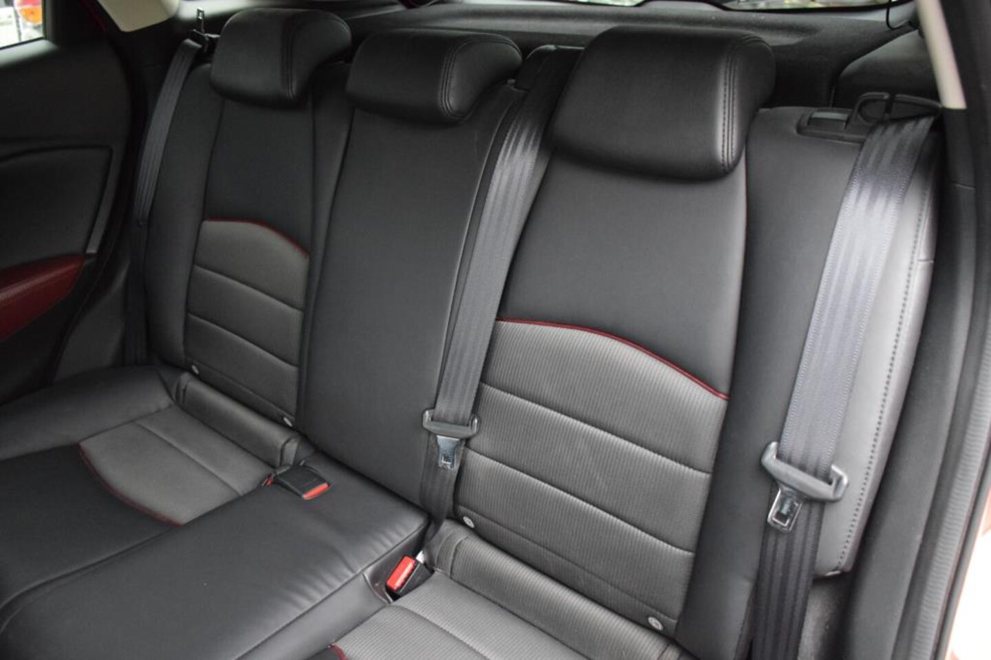 Mazda CX-3 - 2.0 SkyActiv-G 120 GT-M 2.0 SkyActiv-G 120 GT-M,Trekhaak, Parkeercamera, dealeronderhouden, 1e eigenaar, Bose gelu