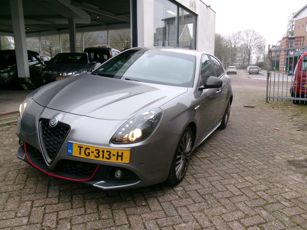 Alfa Romeo Giulietta - 1.4 Turbo MultiAir Super AUTOMAAT - AutoWereld.nl
