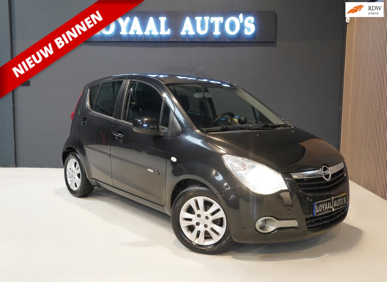 Opel Agila - 1.2 Edition | AIRCO | EL RAMEN | LMV - AutoWereld.nl