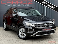 Volkswagen T-Roc - 1.5 TSI Life Edition ACC Camera CarPlay Stoelverwarming All Season
