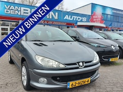 Peugeot 206 - 1.4 Génération Airco 14'' L.M.V Nw APK