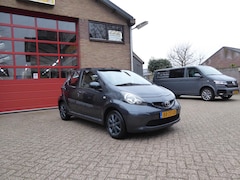 Toyota Aygo - 1.0-12V +