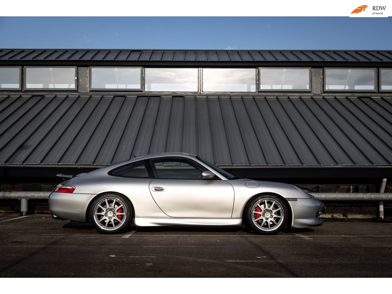 Porsche 911 - 3.4 Coupé Carrera GT3 handgeschakeld (300pk) | 100% historie | Perfecte staat | - AutoWereld.nl