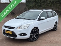 Ford Focus - 1.6 Titanium AIRCO ELEKPAKKET TREKHAAK 2XSLEUTEL