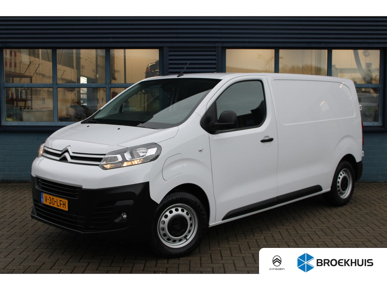 Citroën ë-Jumpy - L2 136 50 kWh BETIMMERING LAADRUIMTE | CAMERA | NAVI | CARPLAY | AIRCO - AutoWereld.nl