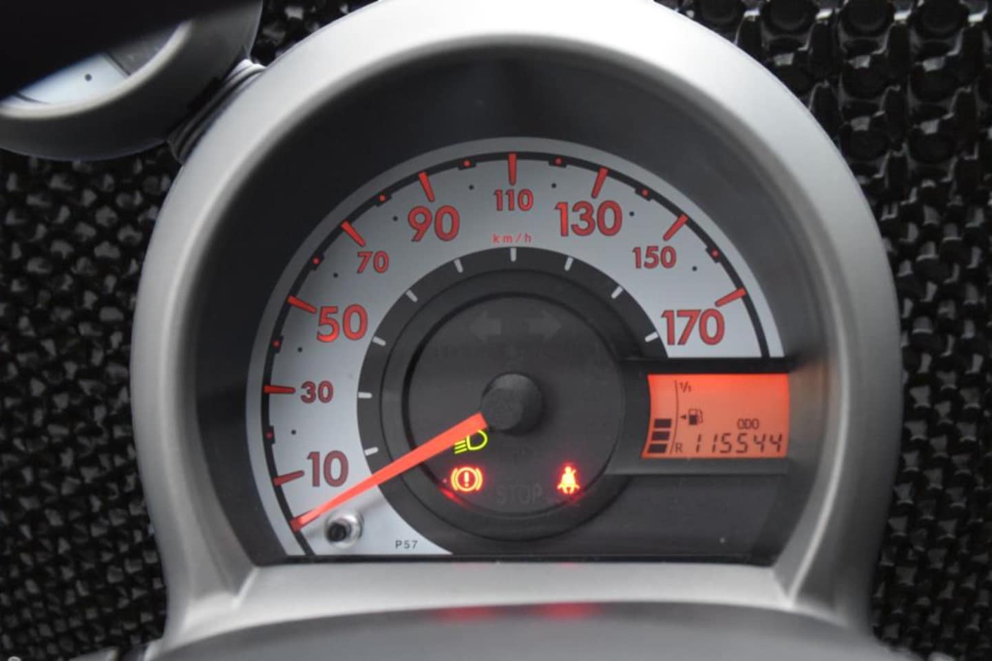 Peugeot 107 - 1.0 Active 1.0 Active, 5-drs, Airco, NAP, Origineel Nederlandse auto, Parrot