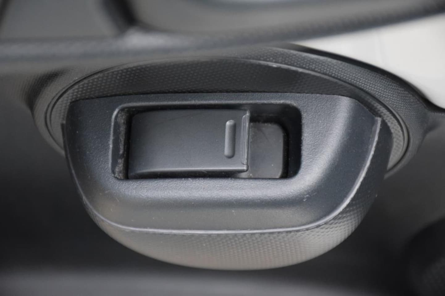 Peugeot 107 - 1.0 Active 1.0 Active, 5-drs, Airco, NAP, Origineel Nederlandse auto, Parrot