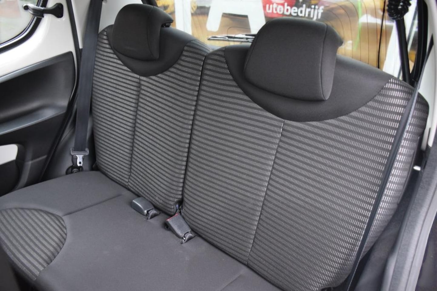 Peugeot 107 - 1.0 Active 1.0 Active, 5-drs, Airco, NAP, Origineel Nederlandse auto, Parrot