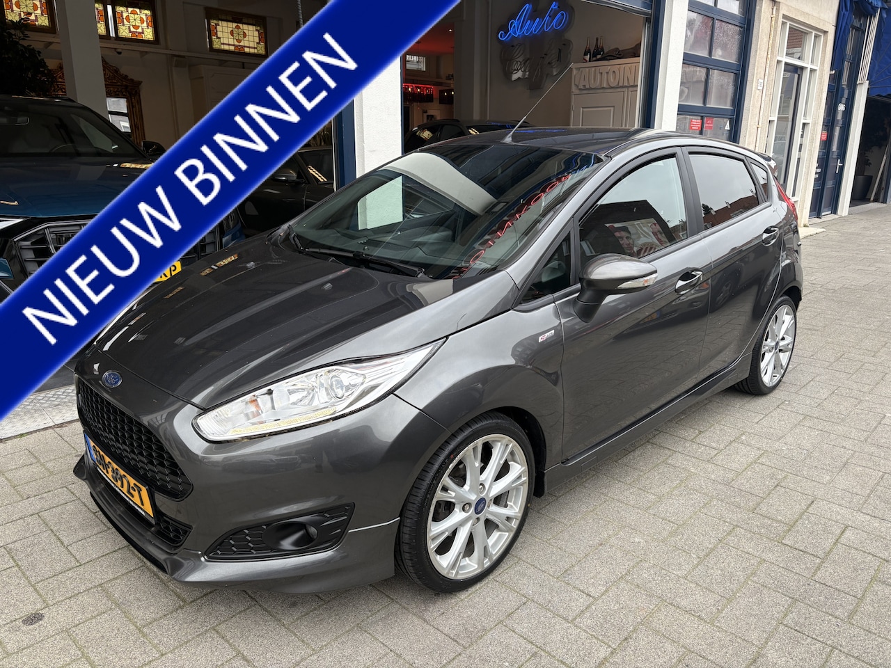 Ford Fiesta - 1.0 EcoBoost Titanium 101 PK ST-LINE/DEALER O.H/TOPSTAAT - AutoWereld.nl