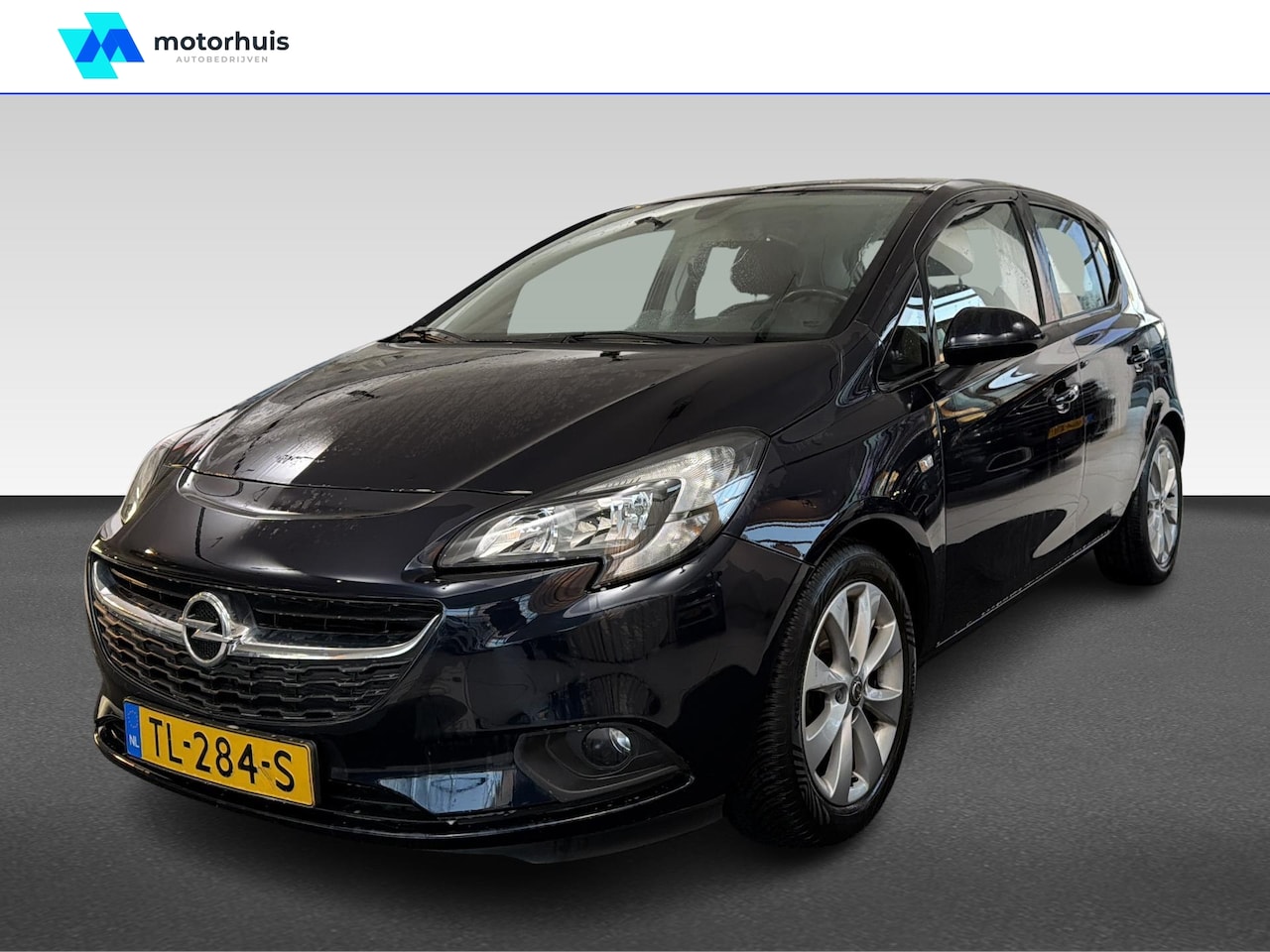 Opel Corsa - 1.4 90pk 5d Favourite - AutoWereld.nl