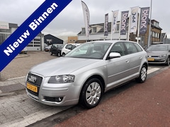 Audi A3 Sportback - 1.6 FSI 5DRS. Ambiente S-Line Stoelverw. Pdc Volledig Onderhoud Aanwezig