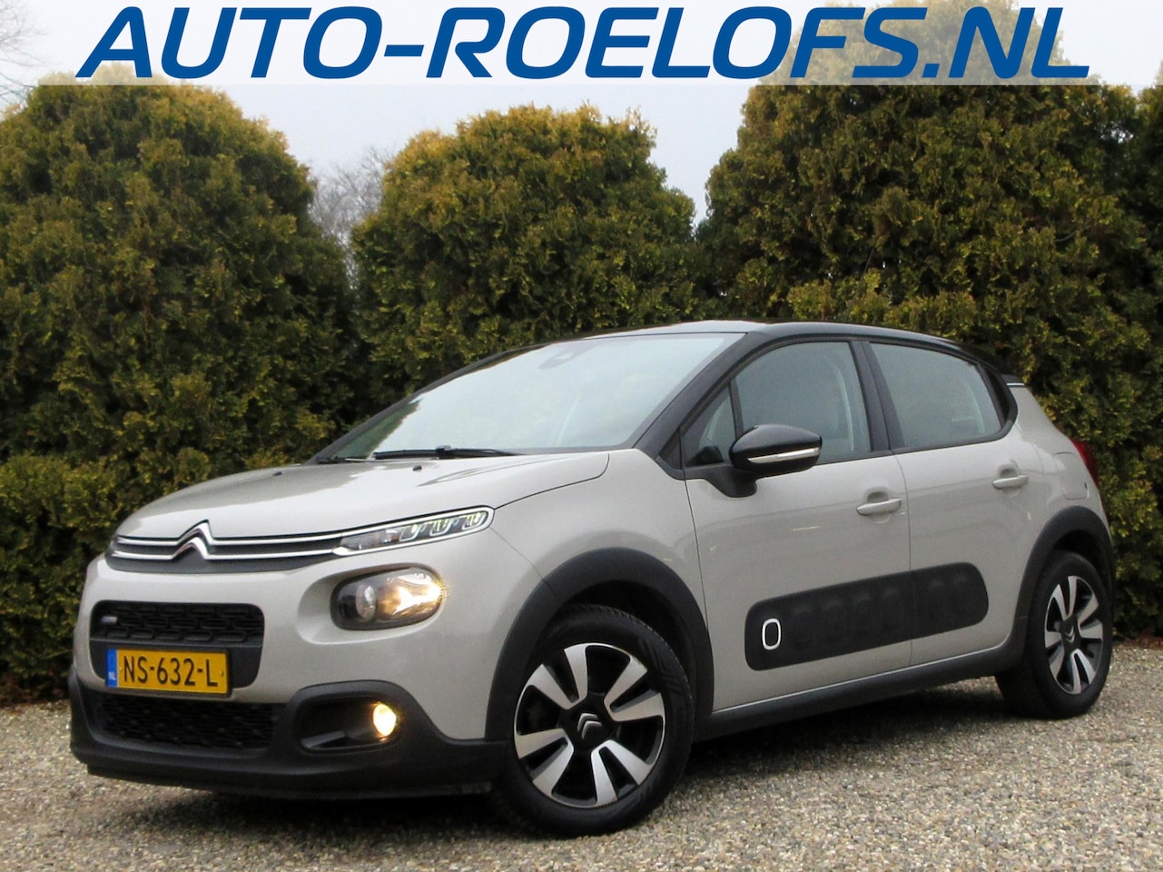 Citroën C3 - 1.2 PureTech Shine Automaat*Camera*Trekhaak* - AutoWereld.nl
