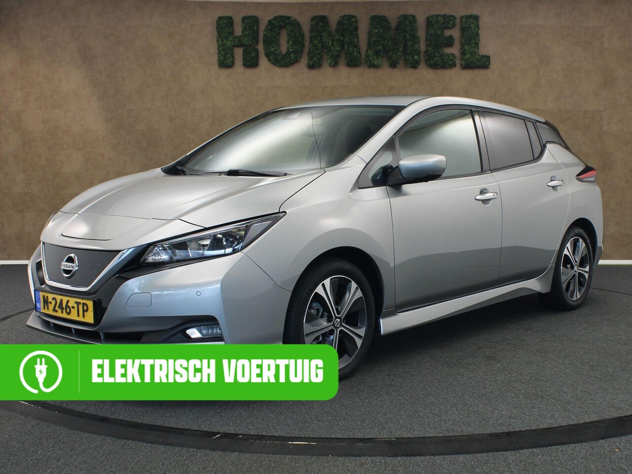 Nissan LEAF - N-Connecta 40 kWh SOH 92,2%!! - ORIGINEEL NEDERLANDSE AUTO - PARKEERSENSOREN VOOR EN ACHTE - AutoWereld.nl