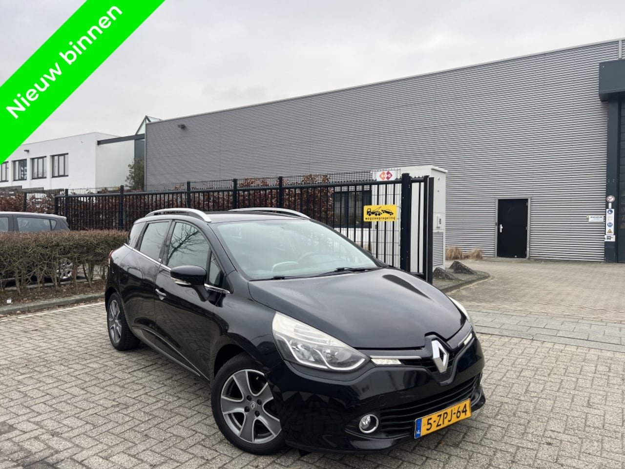 Renault Clio Estate - 1.5 dCi Night&Day R-link|Camera|Airco|Cruise - AutoWereld.nl