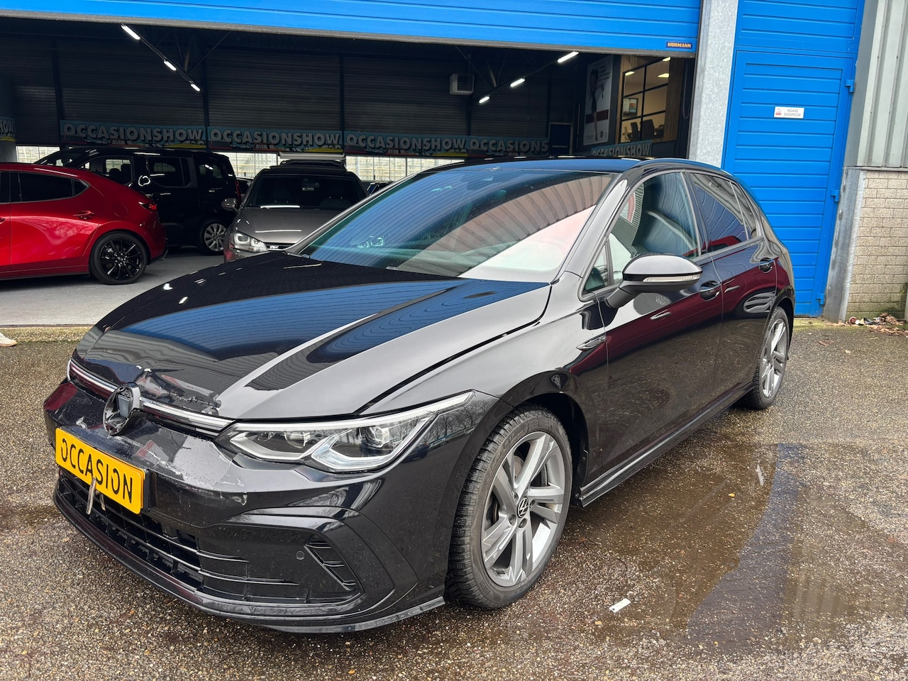 Volkswagen Golf - 1.5 TSI R-Line Business+ licht rijbare voorschade - AutoWereld.nl