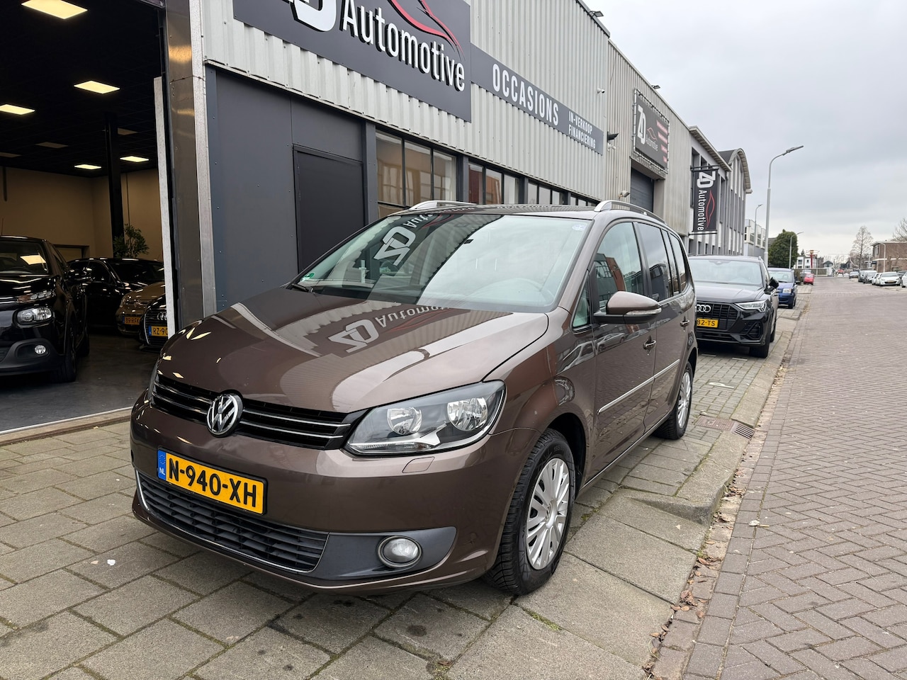 Volkswagen Touran - 1.4 TSI Highline 7p 1.4 TSI Highline 7p. - AutoWereld.nl
