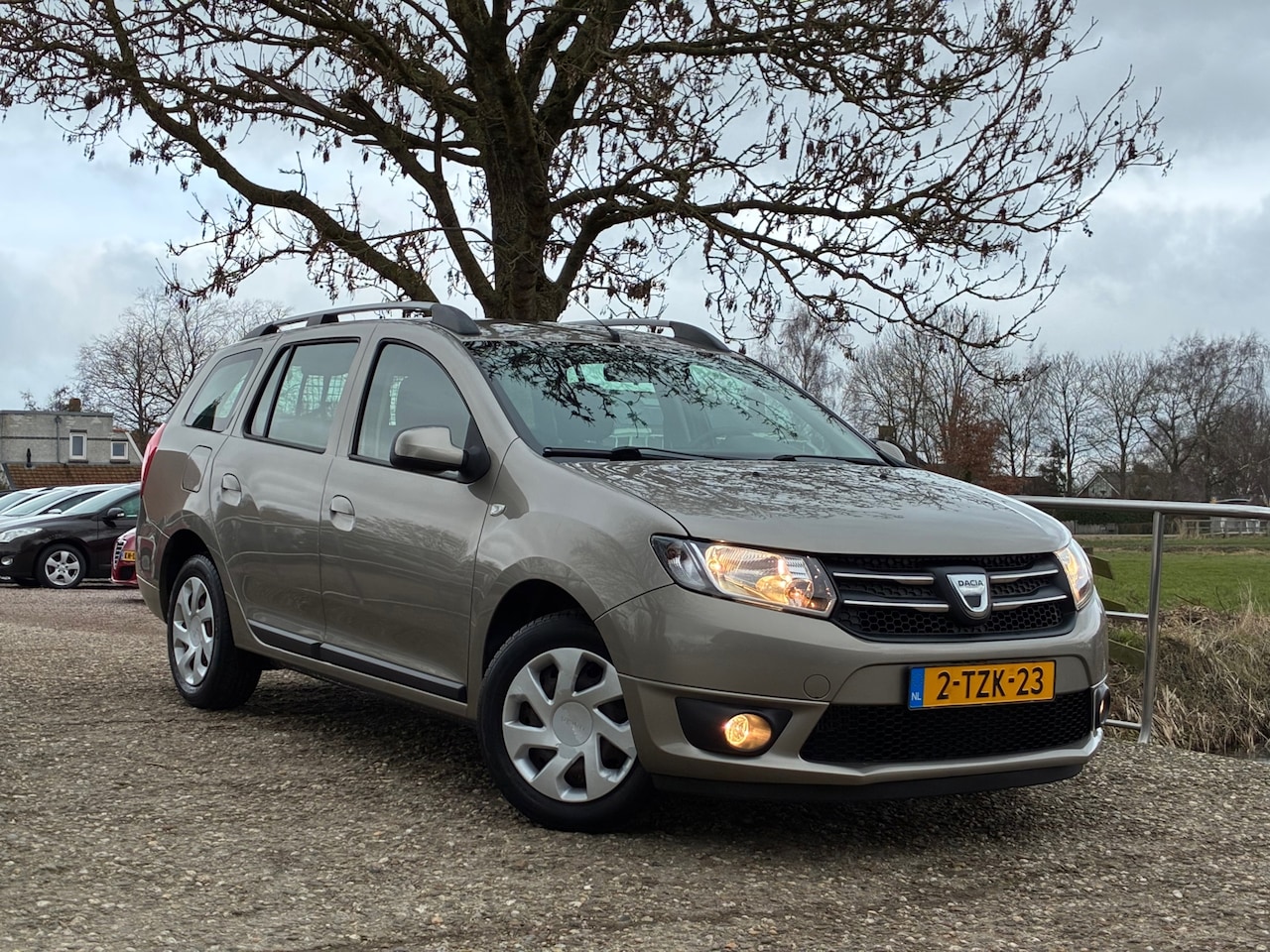 Dacia Logan MCV - 0.9 TCe Lauréate | 43.000 Nap met Airco nu € 6.975,-!!! - AutoWereld.nl
