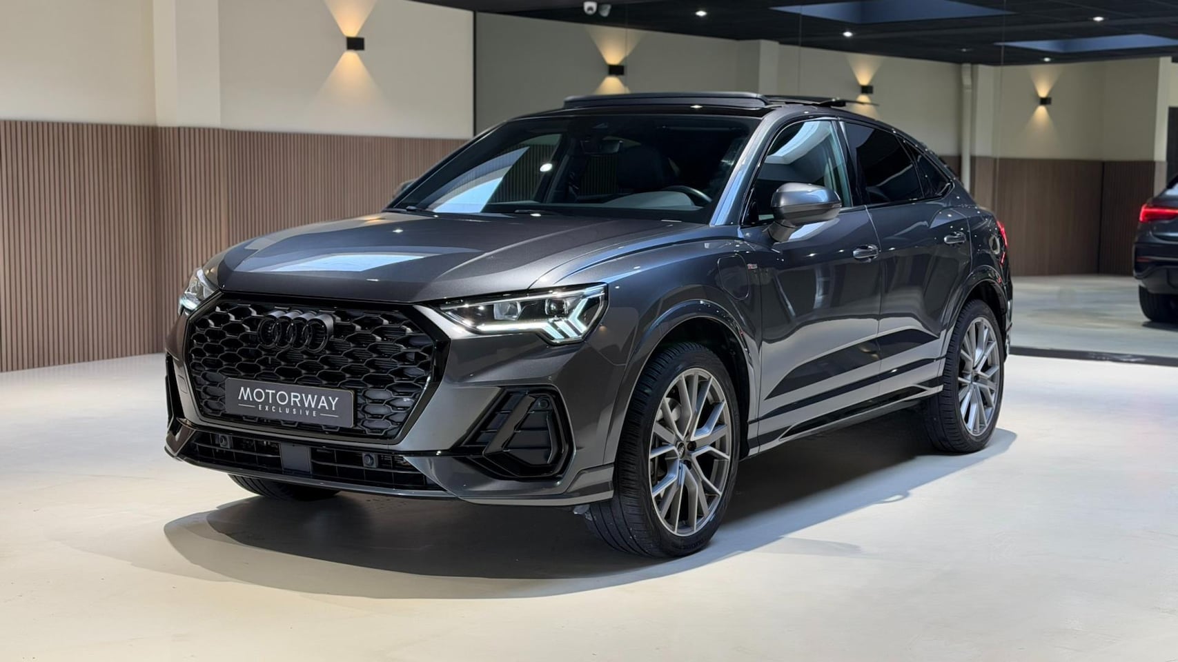 Audi Q3 Sportback - 45 TFSI e 3 x S-line |PANO|SFEER|CAMERA|LEDER - AutoWereld.nl