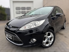 Ford Fiesta - 1.4 Titanium PDC / CRUISE / BLUETOOTH / WINTERPACK / LMV / ECC / ELEKTR. INKLAPB SPIEGELS