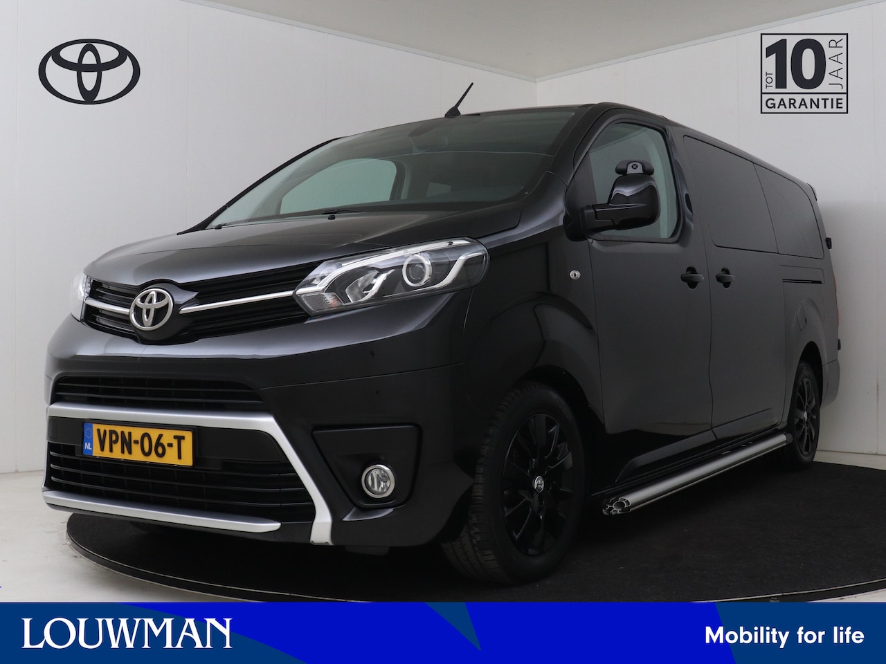 Toyota ProAce Worker - 2.0 D-4D Black Line DC | NL auto | Dealeronderhouden | Trekhaak | - AutoWereld.nl