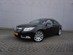 Opel Insignia - 1.6 T Sport Climate / Navi / Cruise / Leder / Parkeers. / Stoelverw. + koeling / Lm velgen
