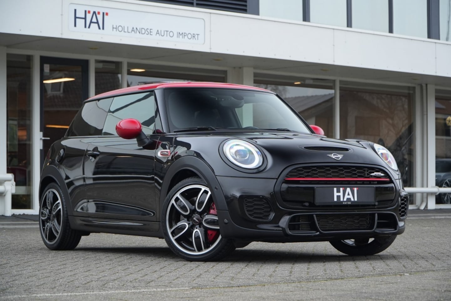 MINI John Cooper Works - Mini 2.0 I 231 Pk I Pano I JCW stoelen I - AutoWereld.nl