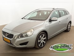 Volvo V60 - V-60 2.4 D6 AWD Automaat Elek Dak Navi Camera Plug-In Hybrid Pure Limited