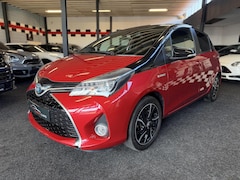 Toyota Yaris - 1.5 Hybrid Dynamic Bi-Tone