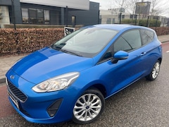 Ford Fiesta - 1.1 Trend Airco Nieuwe Apk