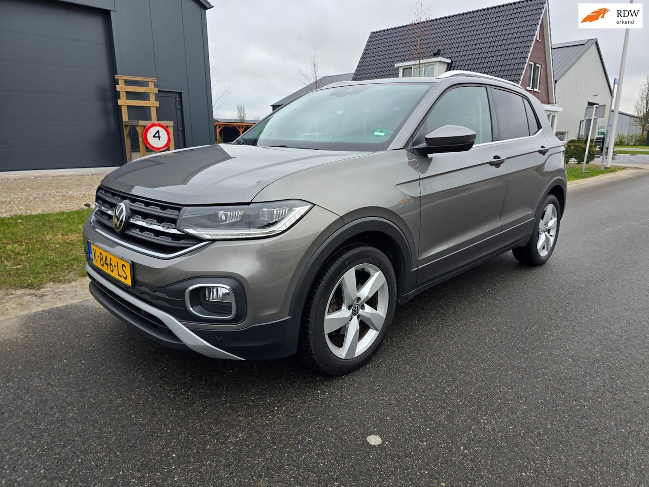 Volkswagen T-Cross - 1.0 TSI Style I Apple CarPlay|Adapt.Cruise|P - AutoWereld.nl