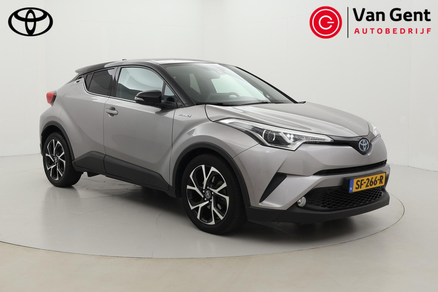 Toyota C-HR - 1.8 Hybrid Bi-Tone | Volledige dealerhistorie | Stoelverwarming | Keyless | Adaptive Cruis - AutoWereld.nl