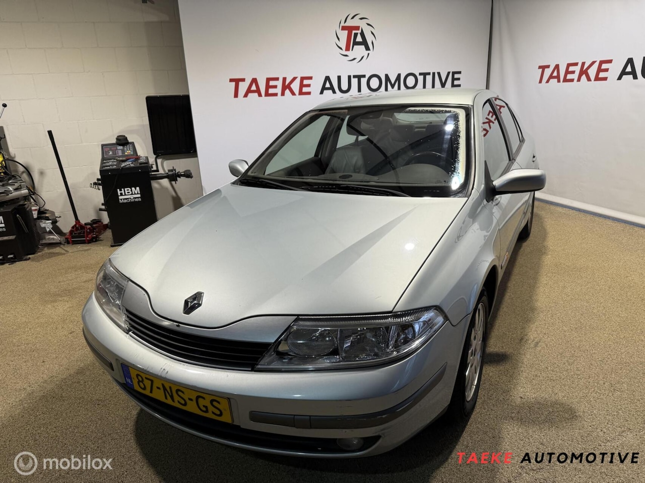 Renault Laguna - 1.8-16V Privilège Automaat/Clima/Cruise/NAP - AutoWereld.nl
