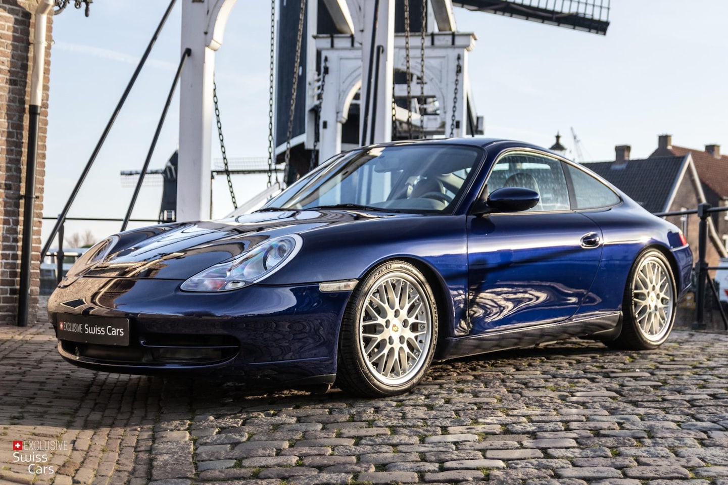 Porsche 911 - 3.4 Coupé Carrera|Manual|Turbo stoelen|schuifdak - AutoWereld.nl