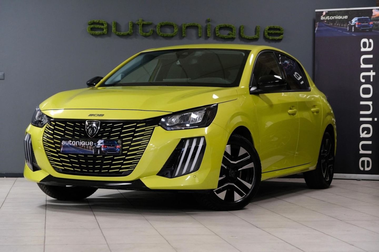 Peugeot 208 - 1.2 PureTech 100 Allure *9.220km UNIEK 1e Eig.* Camera/Apple Carplay NIEUWSTAAT - AutoWereld.nl