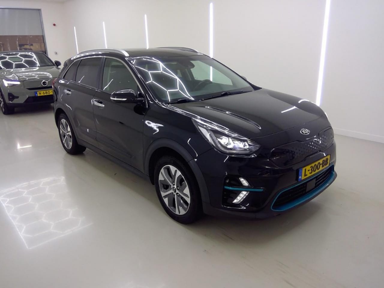 Kia e-Niro - DynamicPlusLine 64kWh DynamicPlusLine 64 kWh - AutoWereld.nl