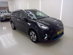 Kia e-Niro - DynamicPlusLine 64 kWh SOH 99.4% AppleCarplay | Camera | Keyless | Stof/leer | NL auto | 1