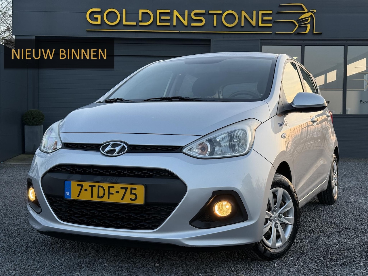 Hyundai i10 - 1.0i i-Motion Comfort 1e Eigenaar,Clima,N.A.P,Zeer Zuinig,Nieuwe Apk bij Aflevering - AutoWereld.nl